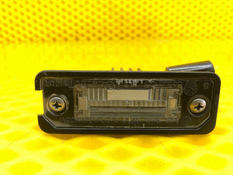 Фонарь подсветки заднего номера Volkswagen Phaeton 2005 3D2