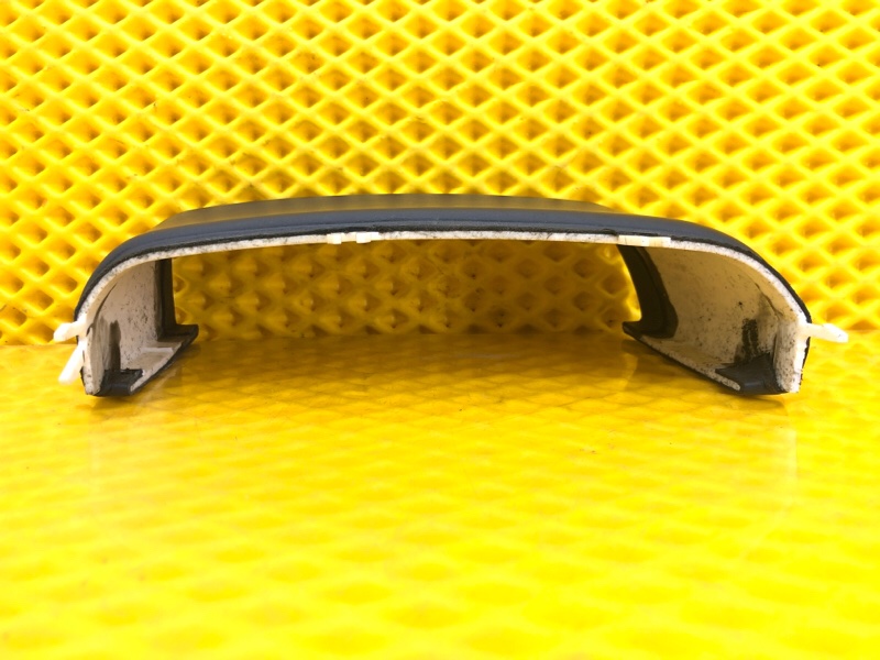 Обшивка стойки Volkswagen Phaeton 2005 3D2