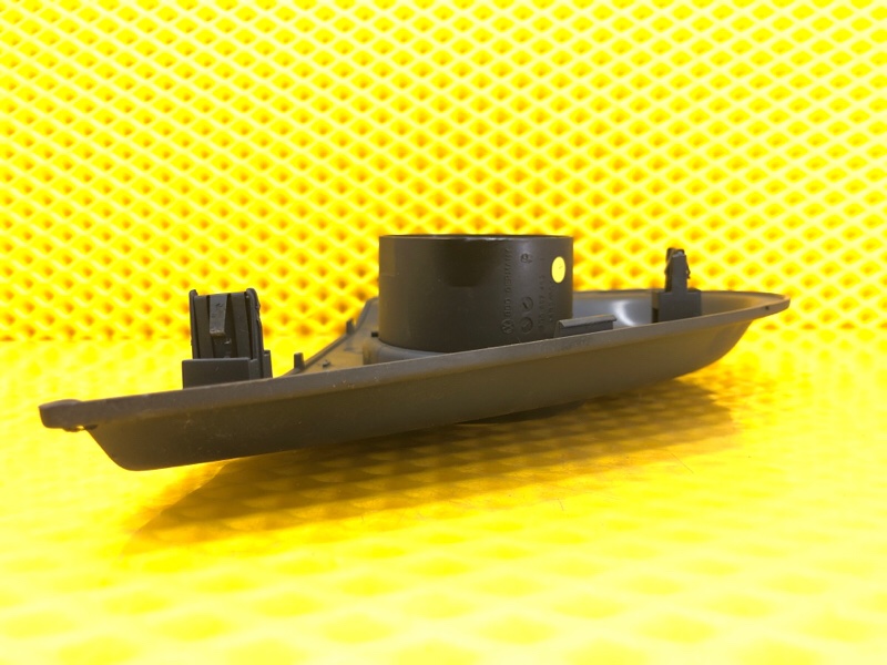 Накладка торпеды правая Volkswagen Phaeton 2005 3D2