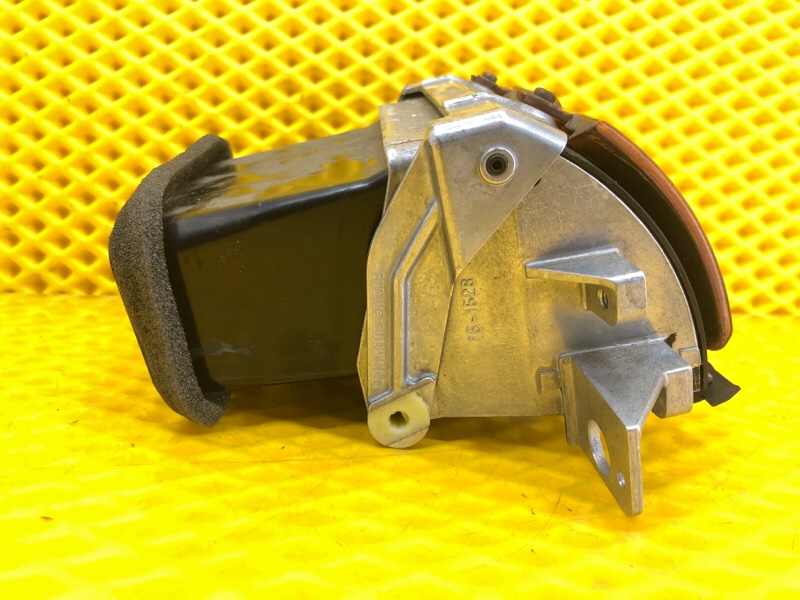 Дефлектор торпеды правый Volkswagen Phaeton 2005 3D2