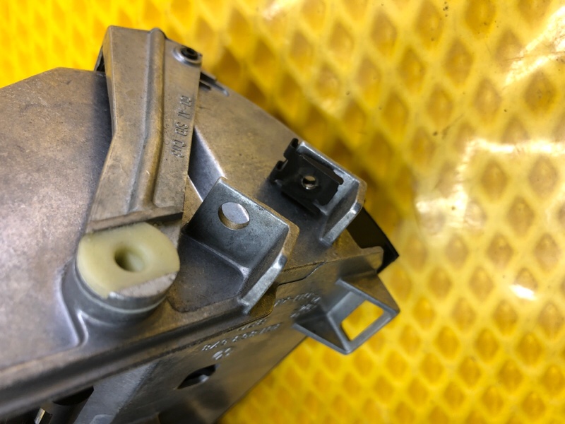 Воздуховод центральный (дефлектор) Volkswagen Phaeton 2005 3D2