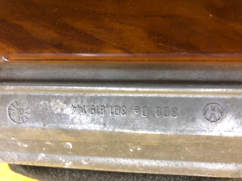 Воздуховод центральный (дефлектор) Volkswagen Phaeton 2005 3D2