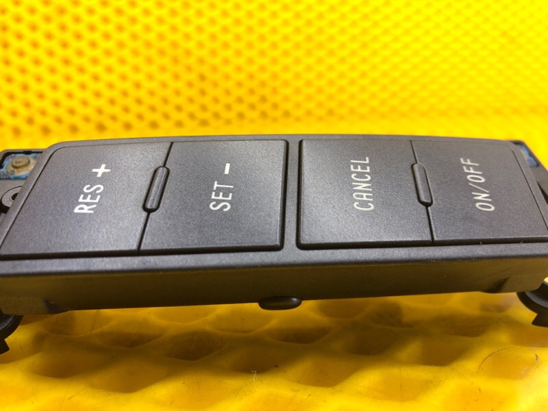 Кнопки руля слева Volkswagen Phaeton 2005 3D2