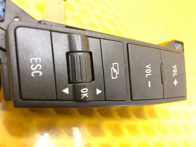 Кнопки руля справа Volkswagen Phaeton 2005 3D2