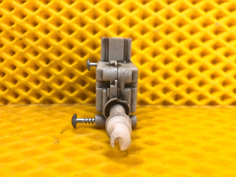 Активатор лючка бензобака Volkswagen Phaeton 2005 3D2