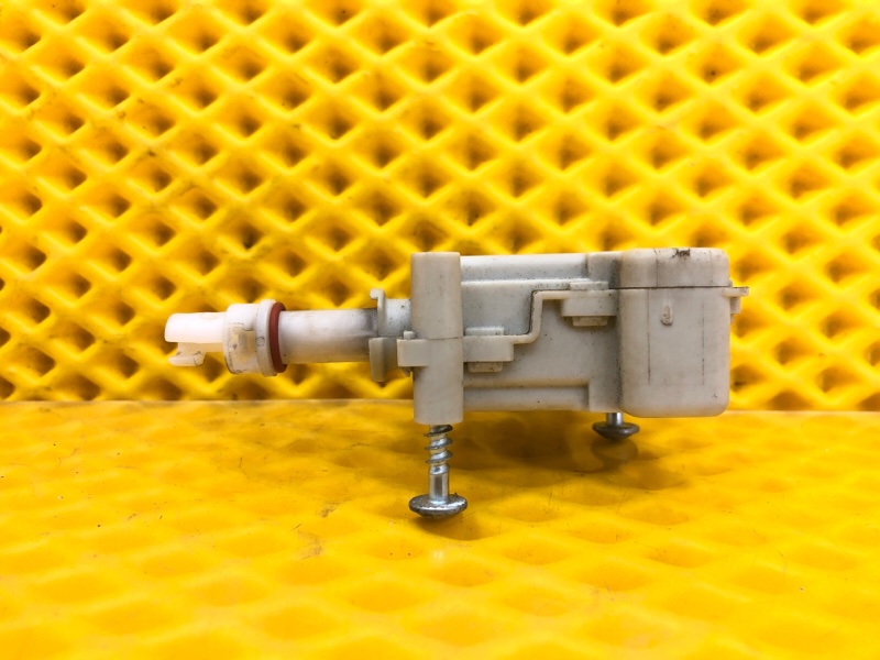 Активатор лючка бензобака Volkswagen Phaeton 2005 3D2