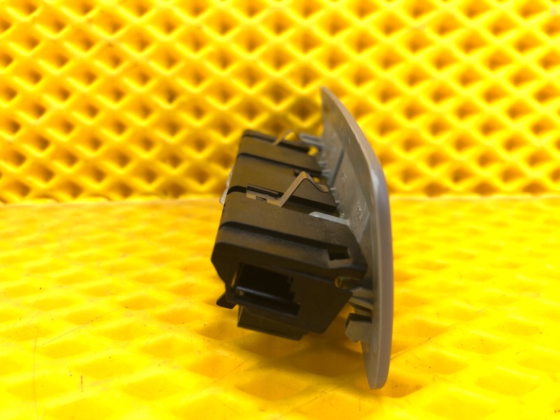 Дисплей парктроников Volkswagen Phaeton 2005 3D2