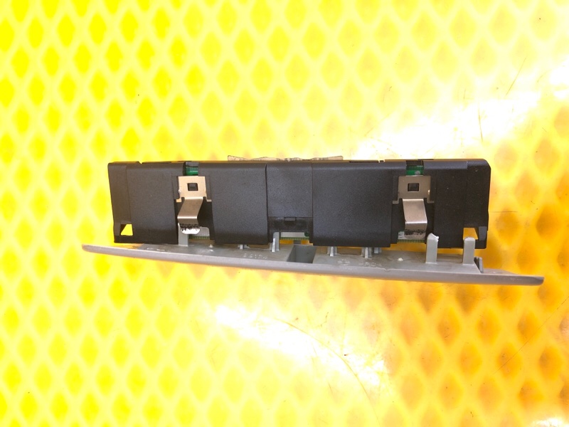 Дисплей парктроников Volkswagen Phaeton 2005 3D2