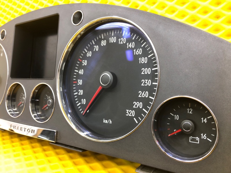 Панель приборов (Щиток) Volkswagen Phaeton 2005 3D2