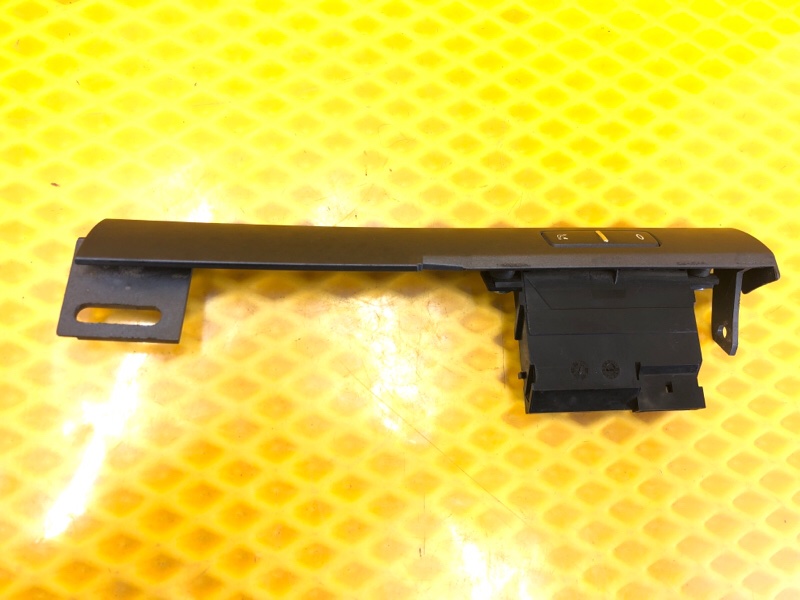 Кнопка многофункциональная Volkswagen Phaeton 2005 3D2