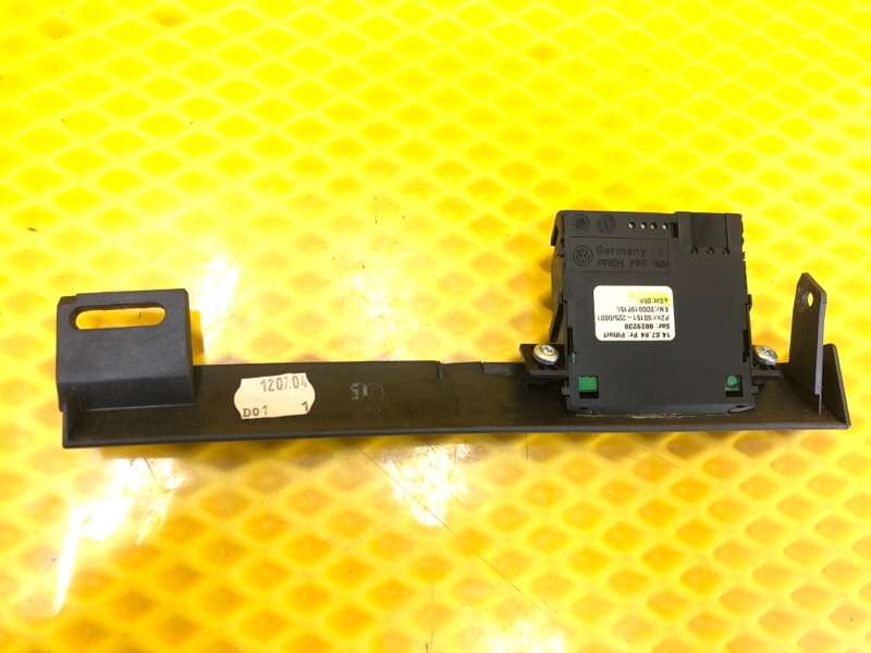 Кнопка многофункциональная Volkswagen Phaeton 2005 3D2