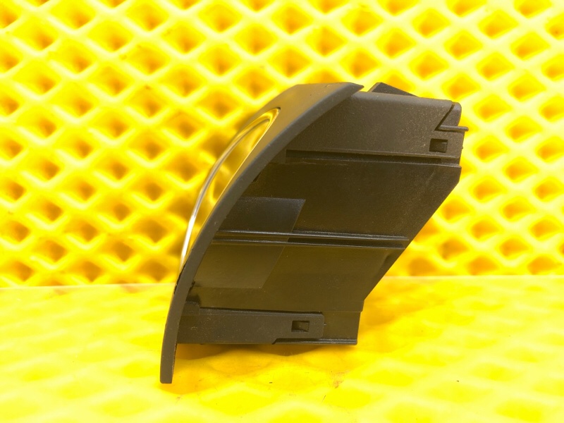 Часы Volkswagen Phaeton 2005 3D2