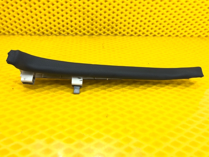 Обшивка стойки Volkswagen Phaeton 2005 3D2