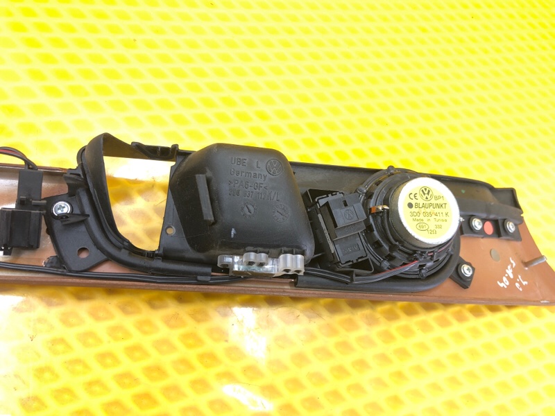 Накладка декоративная передней левой двери Volkswagen Phaeton 2005 3D2