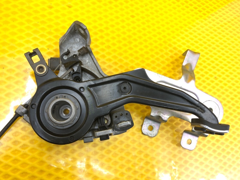 Педаль стояночного тормоза Volkswagen Phaeton 2005 3D2