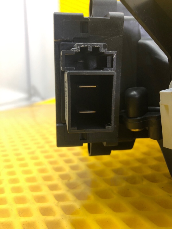 Воздуховод (дефлектор) Volkswagen Phaeton 2005 3D2