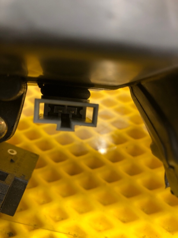 Воздуховод (дефлектор) Volkswagen Phaeton 2005 3D2