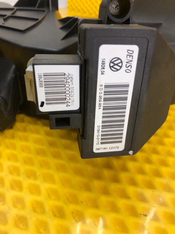 Воздуховод (дефлектор) Volkswagen Phaeton 2005 3D2