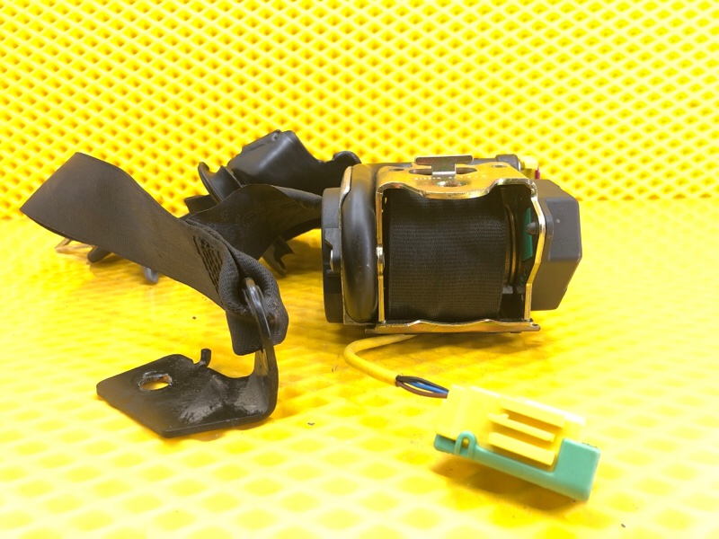 Ремень безопасности задний левый Volkswagen Phaeton 2005 3D2