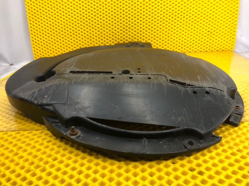 Ниша запасного колеса Volkswagen Phaeton 2005 3D2