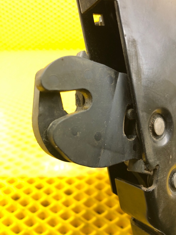 Замок крышки багажника Volkswagen Phaeton 2005 3D2