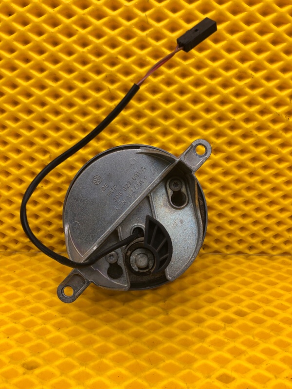 Замок багажника Volkswagen Phaeton 2005 3D2