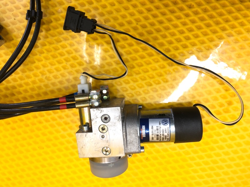 Электропривод багажника Volkswagen Phaeton 2005 3D2