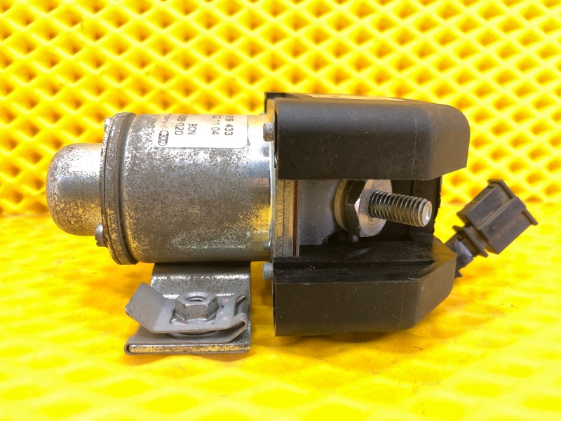 Пиропатрон аккумулятора Volkswagen Phaeton 2005 3D2