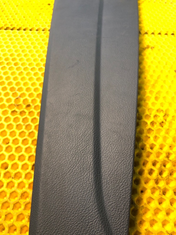 Накладка центральной консоли Volkswagen Phaeton 2005 3D2