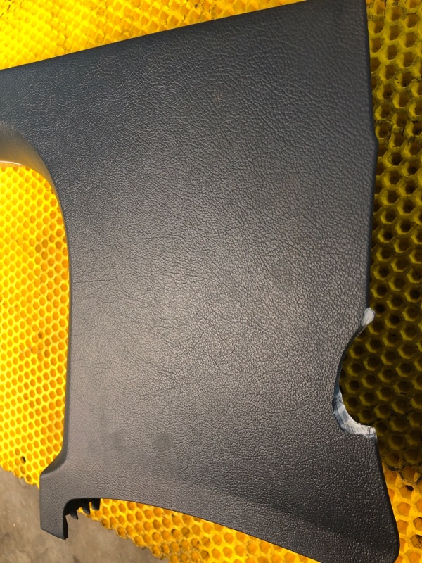 Накладка порога внутренняя правая Volkswagen Phaeton 2005 3D2