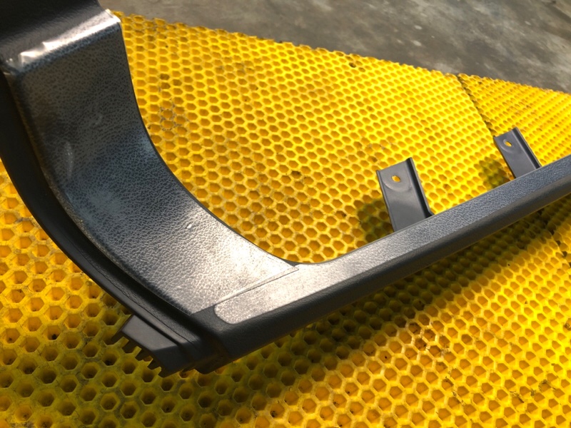 Накладка порога внутренняя правая Volkswagen Phaeton 2005 3D2