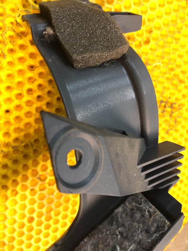 Накладка порога внутренняя правая Volkswagen Phaeton 2005 3D2