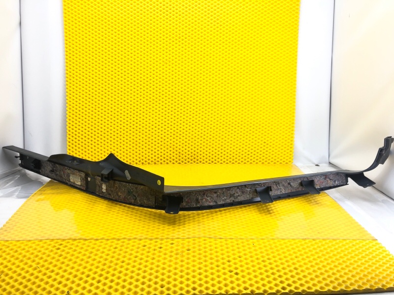 Накладка порога внутренняя правая Volkswagen Phaeton 2005 3D2