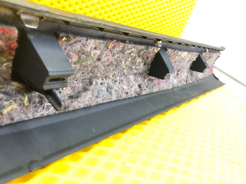 Накладка порога внутренняя левая Volkswagen Phaeton 2005 3D2