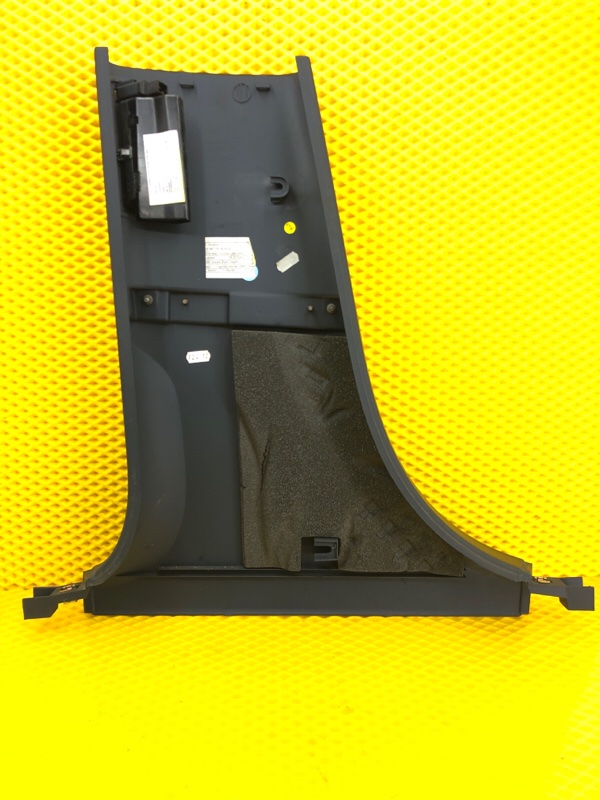 Накладка центральной стойки правая Volkswagen Phaeton 2005 3D2