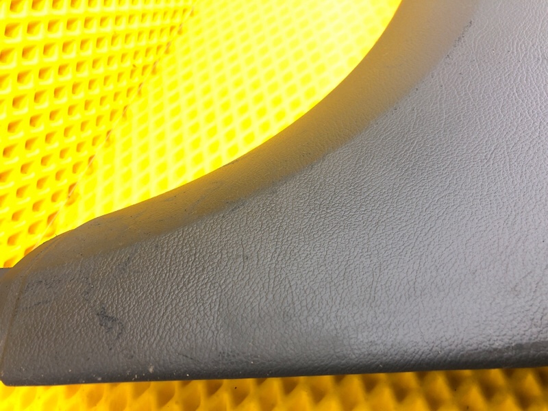 Накладка центральной стойки правая Volkswagen Phaeton 2005 3D2