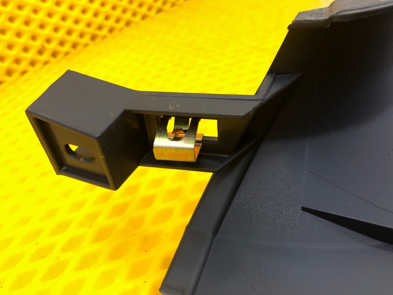 Накладка центральной стойки правая Volkswagen Phaeton 2005 3D2