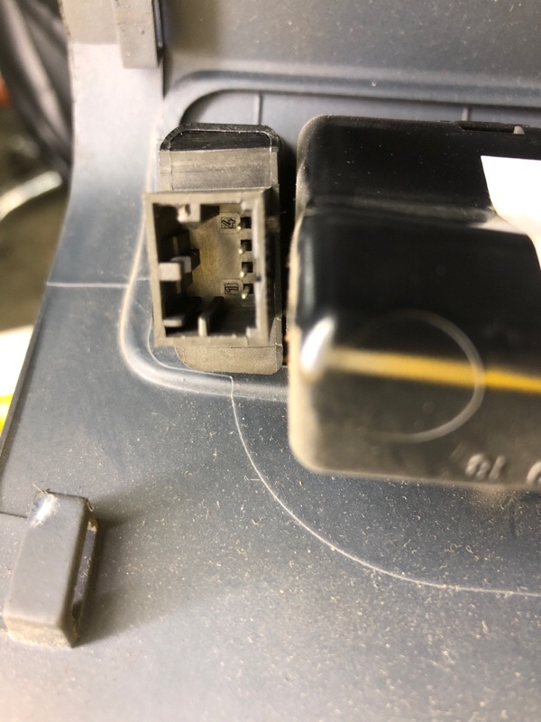 Накладка центральной консоли Volkswagen Phaeton 2005 3D2