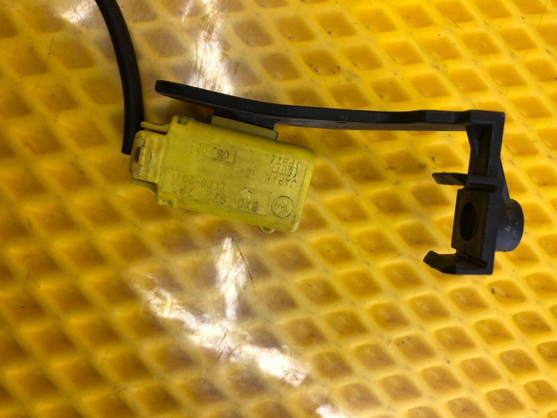 Клемма аккумуляторная + Volkswagen Phaeton 2005 3D2