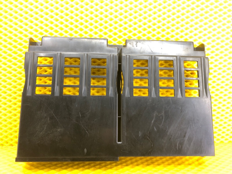 Кронштейн Volkswagen Phaeton 2005 3D2