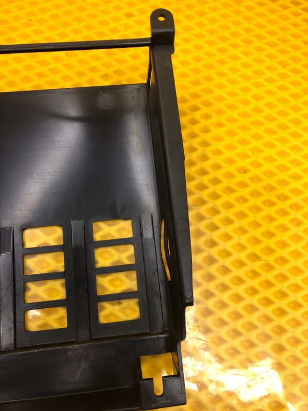 Кронштейн Volkswagen Phaeton 2005 3D2