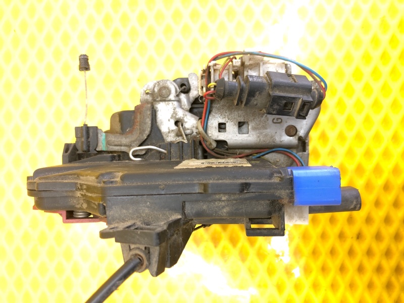 Замок двери передней левой Volkswagen Phaeton 2005 3D2
