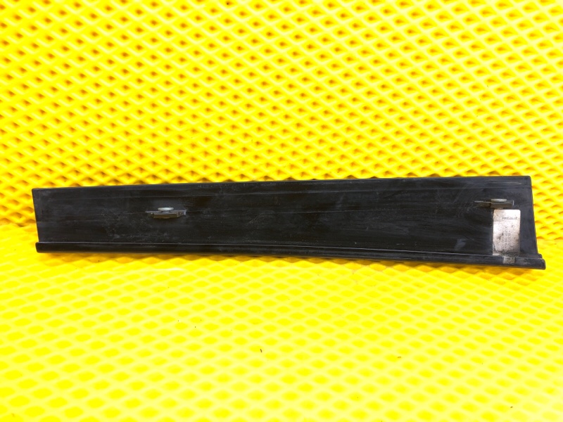 Накладка двери задней правой Volkswagen Phaeton 2005 3D2