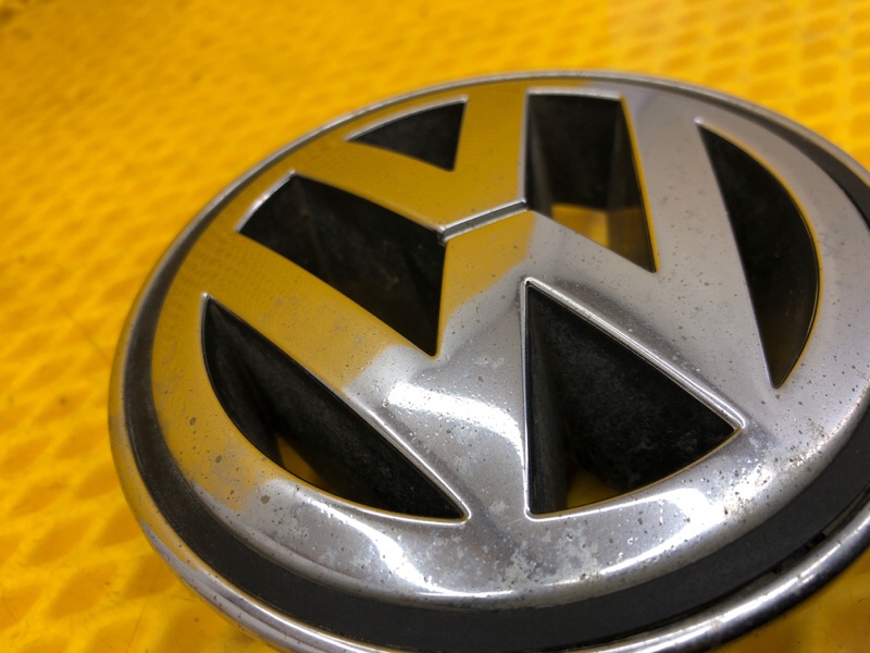 Эмблема Volkswagen Phaeton 2005 3D2