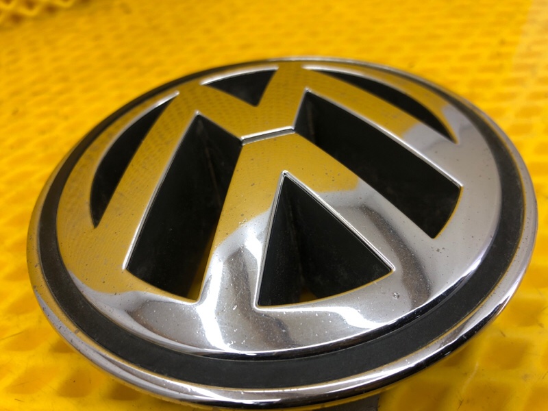 Эмблема Volkswagen Phaeton 2005 3D2