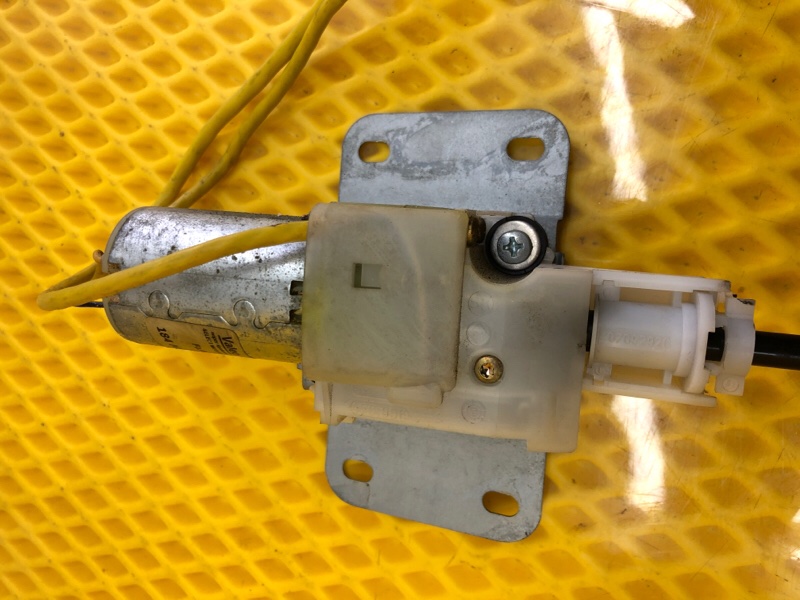 Механизм регулировки ремня безопасности Volkswagen Phaeton 2005 3D2