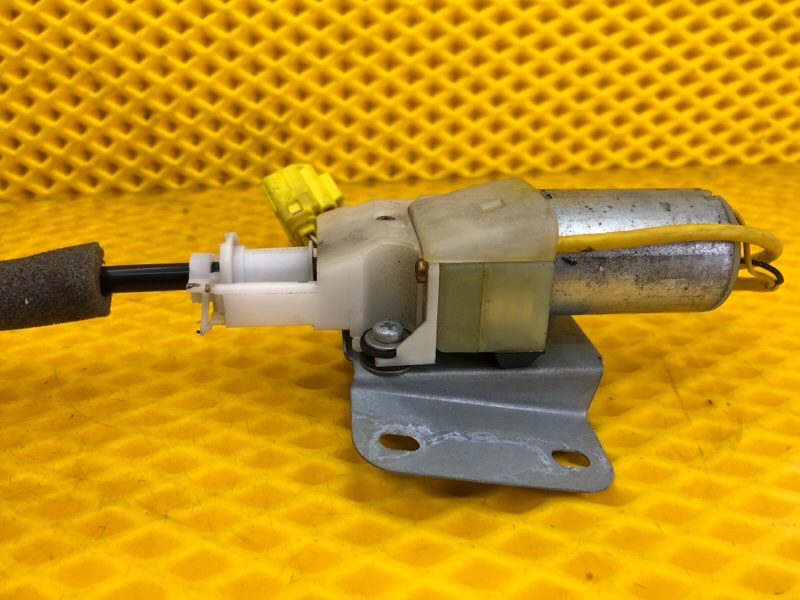 Механизм регулировки ремня безопасности Volkswagen Phaeton 2005 3D2