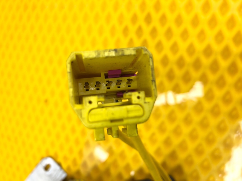 Механизм регулировки ремня безопасности Volkswagen Phaeton 2005 3D2