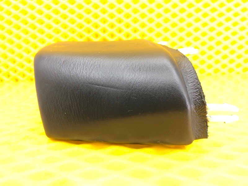 Обшивка центральной стойки правая Volkswagen Phaeton 2005 3D2