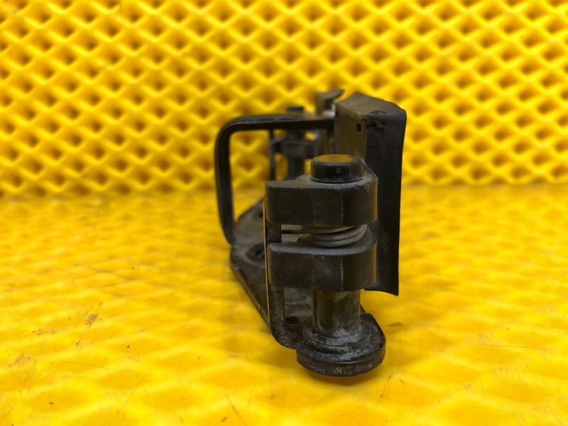 Замок багажника Volkswagen Phaeton 2005 3D2